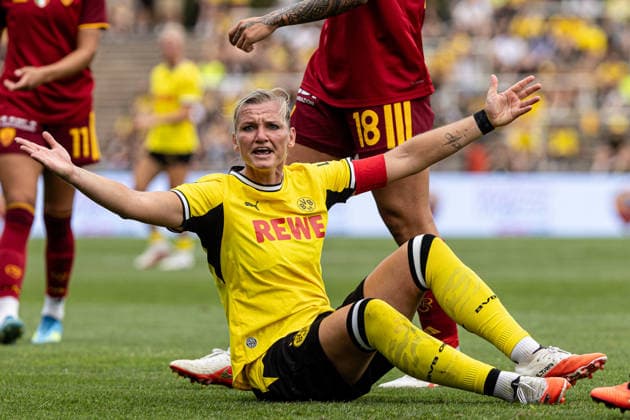 Testspiel: Borussia Dortmund Frauen - AS Roma Frauen; 15.08.2026 Alexandra Popp (Borussia Dortmund Frauen, 11) Testspiel, BVB-Saisoneröffnung 2026 27: Borussia Dortmund Frauen - AS Roma Frauen; Rote Erde, Dortmund; 15.08.2026 *** Friendly Match: Borussia Dortmund Women vs. AS Roma Women, August 15, 2026; Alexandra Popp, Borussia Dortmund Women; 11th Friendly Match; BVB 2026 Season Opener; August 27, 2026; Borussia Dortmund Women vs. AS Roma Women at Rote Erde, Dortmund, August 15, 2026 Copyright: xBEAUTIFULxSPORTS Buriakovx