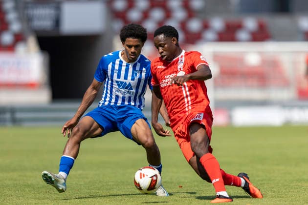 Regionalliga Nordost: FC Rot-Weiß Erfurt vs. 1. FC Magdeburg II; Erfurt; 15.08.2026 Jeremie Niklaus ( 17; 1. FC Magdeburg II) gegen Benjika Caciel ( 8; FC Rot-Weiß Erfurt) Regionalliga Nordost: FC Rot-Weiß Erfurt vs. 1. FC Magdeburg II; Steigerwaldstadion Erfurt; 15.08.2026 *** Regionalliga Northeast FC Rot-Weiß Erfurt vs. 1. FC Magdeburg II Erfurt, August 15, 2026 Jeremie Niklaus 17, 1. FC Magdeburg II vs. Benjika Caciel 8, FC Rot-Weiß Erfurt Regionalliga Northeast FC Rot-Weiß Erfurt vs. 1. FC Magdeburg II Steigerwald Stadium, Erfurt August 15, 2026 Copyright: xBEAUTIFULxSPORTS Duehringx