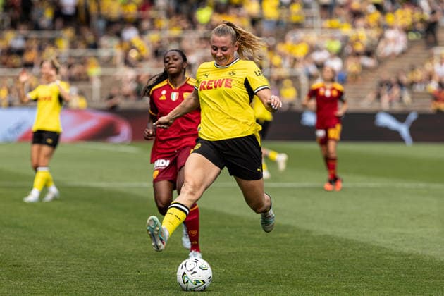 Testspiel: Borussia Dortmund Frauen - AS Roma Frauen; 15.08.2026 Ramona Maier (Borussia Dortmund Frauen, 7) Testspiel, BVB-Saisoneröffnung 2026 27: Borussia Dortmund Frauen - AS Roma Frauen; Rote Erde, Dortmund; 15.08.2026 *** Friendly Match: Borussia Dortmund Women vs. AS Roma Women, August 15, 2026; Ramona Maier, Borussia Dortmund Women; 7th Friendly Match; BVB 2026 Season Opener; August 27, 2026; Borussia Dortmund Women vs. AS Roma Women at Rote Erde, Dortmund, August 15, 2026 Copyright: xBEAUTIFULxSPORTS Buriakovx