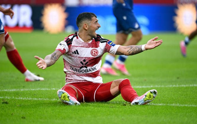 Düsseldorf, Germany, 3. Liga, Matchday 2, Merkur-Spiel-Arena Düsseldorf, Fortuna Düsseldorf vs TSG Hoffenheim II; Matthias Zimmermann (F95). Disappointment, Frustration, Action. *** Düsseldorf, Germany, 3. Liga, Matchday 2, Merkur Spiel Arena Düsseldorf, Fortuna Düsseldorf vs. TSG Hoffenheim II Matthias Zimmermann F95 Disappointment, Frustration, Action