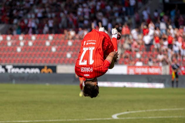 Regionalliga Nordost: FC Rot-Weiß Erfurt vs. 1. FC Magdeburg II; Erfurt; 15.08.2026 Dustin Forkel ( 17; FC Rot-Weiß Erfurt) Regionalliga Nordost: FC Rot-Weiß Erfurt vs. 1. FC Magdeburg II; Steigerwaldstadion Erfurt; 15.08.2026 *** Regionalliga Nordost FC Rot Weiß Erfurt vs. 1 FC Magdeburg II Erfurt, August 15, 2026 Dustin Forkel 17 FC Rot Weiß Erfurt Regionalliga Nordost FC Rot Weiß Erfurt vs. 1 FC Magdeburg II Steigerwaldstadion, Erfurt, August 15, 2026 Copyright: xBEAUTIFULxSPORTS Duehringx