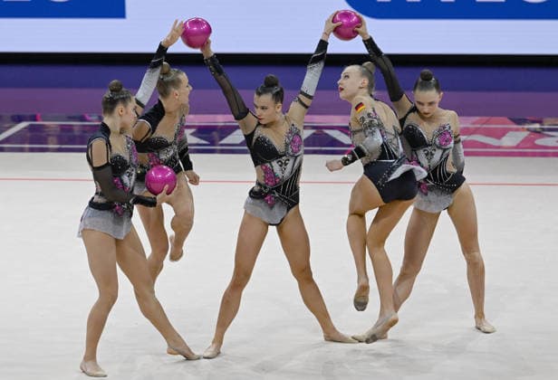 15.08.2026, xhbx, Rhythmische Sportgymnastik Weltmeisterschaft 2026, v.l. Team, Gruppe, Group, Mannschaft Deutschland, Germany (besteht aus: Alisa Datsenko, Anja Kosan, Alina Ott, Helena Ripken, Anna-Maria Shatokhin) Ballübung Frankfurt am Main *** August 15, 2026, xhbx, 2026 Rhythmic Gymnastics World Championships, v l Team, Group, Germany consists of Alisa Datsenko, Anja Kosan, Alina Ott, Helena Ripken, Anna Maria Shatokhin Ball routine Frankfurt am Main