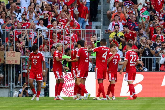 Jubel zum Tor zum 1:0 durch Luis Diaz (FC Bayern Muenchen, 14), GER, FC Bayern Muenchen vs. RB Leipzig, Fussball, Telekom Cup, Testspiel, Saison 2026 2027, 15.08.2026, GER, FC Bayern Muenchen vs. RB Leipzig, Fussball, Telekom Cup, Testspiel, Saison 2026 2027, 15.08.2026 Muenchen *** Celebration of Luis Diaz s 1-0 goal, FC Bayern Munich, 14, GER, FC Bayern Munich vs. RB Leipzig, Soccer, Telekom Cup, Friendly, 2026–2027 Season, August 15, 2026, GER, FC Bayern Munich vs. RB Leipzig, Soccer, Telekom Cup, Friendly, 2026–2027 Season, August 15, 2026, Munich Copyright: xEibner-Pressefoto JennixMaulx EP_JML