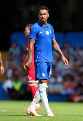 Morgan Rogers of Chelsea points Chelsea v Real Sociedad, Pre Season Friendly, Football, Stamford Bridge, London, UK, 15 08 2026, England - 15 Aug 2026London Stamford Bridge England United Kingdom  Copyright: xHanc WiredxPhotos Shutterstockx 17084257w