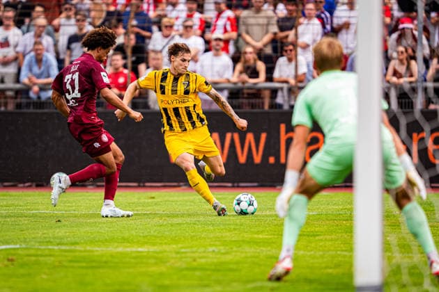 Daniel Starodid (Alemannia Aachen, 09) vor dem Tor SC Fortuna Koeln vs. Alemannia Aachen, Fussball, 3. Liga, 2. Spieltag, Saison 2026 2027, 15.08.2026 DFB REGULATIONS PROHIBIT ANY USE OF PHOTOGRAPHS AS IMAGE SEQUENCES AND OR QUASI-VIDEO SC Fortuna Koeln vs. Alemannia Aachen, Fussball, 3. Liga, 2. Spieltag, Saison 2026 2027, 15.08.2026 Koeln *** Daniel Starodid, Alemannia Aachen, 09 in front of the goal, SC Fortuna Cologne vs. Alemannia Aachen, soccer, 3rd Division, Matchday 2, 2026–2027 season, August 15, 2026 DFB regulations prohibit any use of photographs as image sequences and or quasi-video SC Fortuna Cologne vs. Alemannia Aachen, soccer, 3rd Division, Matchday 2, 2026–2027 season, August 15, 2026, Cologne Copyright: xEibner-Pressefoto J.xDerondeaux EP_JDU