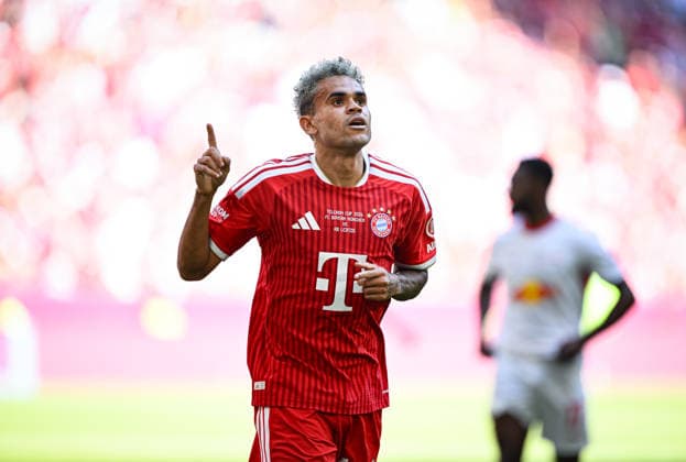 Fussball 1. Bundesliga 2026 2027 15.08.2026 Telekom Cup 2026 FC Bayern Muenchen - RB Leipzig JUBEL FC Bayern Muenchen; Torschuetze zum 1-0 Luis Diaz *** Soccer 1 Bundesliga 2026–2027 August 15, 2026 Telekom Cup 2026 FC Bayern Munich RB Leipzig CELEBRATION FC Bayern Munich Goal Scorer: 1–0 Luis Diaz