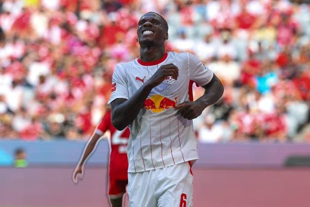 enttaeuschung bei Ezechiel Banzuzi 6 (RB Leipzig), FC Bayern Muenchen vs. RB Leipzig, Fussball, Telekom Cup, 15.08.2026 Muenchen Bayern Deutschland *** Disappointment for Ezechiel Banzuzi (6) of RB Leipzig; FC Bayern Munich vs. RB Leipzig, Soccer, Telekom Cup, August 15, 2026, Munich, Bavaria, Germany Copyright: xkolbert-press ChristianxKolbertx
