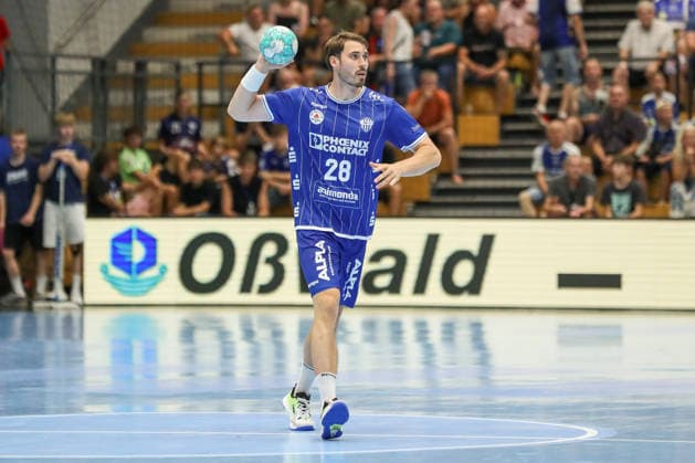 15.08.2026 ,xgox, Handball - Wartburg Cup SG Flensburg-Handewitt - TBV Lemgo-Lippe emspor, v.l. Hendrik Wagner (Lemgo, 28) am Ball, plays the ball Eisenach *** August 15, 2026, xgox, Handball Wartburg Cup: SG Flensburg Handewitt vs. TBV Lemgo Lippe emspor; from left: Hendrik Wagner (Lemgo), 28 on the ball, plays the ball (Eisenach)