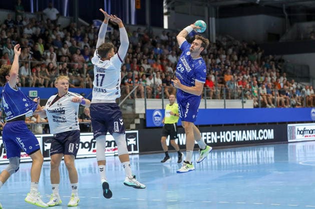 15.08.2026 ,xgox, Handball - Wartburg Cup SG Flensburg-Handewitt - TBV Lemgo-Lippe emspor, v.l. Hendrik Wagner (Lemgo, 28) wirft Tor, Torschuetze, erzielt Tor, Treffer, scores the goal Eisenach *** August 15, 2026, xgox, Handball Wartburg Cup: SG Flensburg Handewitt vs. TBV Lemgo Lippe emspor; from left: Hendrik Wagner (Lemgo), 28, takes a shot, goal scorer, scores a goal, Eisenach