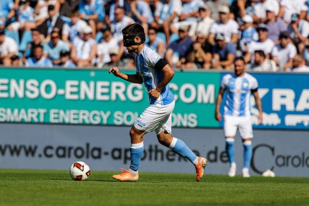 15.08.2026, GER, Regionalliga Nord-Ost, 3. Spieltag, Saison 2026 2027), Chemnitz, Chemnitzer FC - FC Erzgebirge Aue Roman Eppendorfer (Chemnitzer FC 25) Einzelaktion Aktion Chemnitz eins-Stadion - An der Gellertstraße Sachsen Deutschland *** August 15, 2026, GER, Regionalliga North East, Matchday 3, 2026–2027 season, Chemnitz, Chemnitzer FC vs. FC Erzgebirge Aue, Roman Eppendorfer, Chemnitzer FC 25, individual play, play, Chemnitz, Eins Stadium, An der Gellertstraße, Saxony, Germany Copyright: xnordphotoxGmbHx xTrienitzx