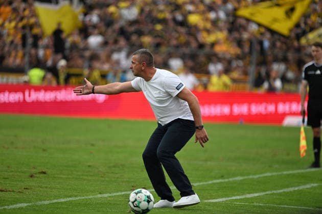 15.08.2026 xophax, Fussball 3.Liga , SC Fortuna Köln gegen Alemannia Aachen. Trainer Mersad Selimbegovic ( Alemannia Aachen ) Koeln *** August 15, 2026 xophax, Soccer 3rd Division, SC Fortuna Cologne vs. Alemannia Aachen Coach Mersad Selimbegovic Alemannia Aachen Cologne