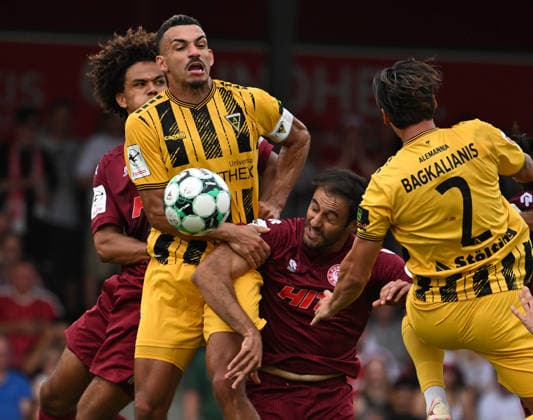 15.08.2026 xophax, Fussball 3.Liga , SC Fortuna Köln gegen Alemannia Aachen. V.l.n.rechts : Neo Telle ( Fortuna Köln ) Mika Hanraths ( Alemannia Aachen ) Hamadi Al Ghaddioui ( Fortuna Köln ) ,Petros Bagkalianis ( Aachen ) Koeln *** August 15, 2026 xophax, Soccer 3rd Division, SC Fortuna Cologne vs. Alemannia Aachen From left to right: Neo Telle (Fortuna Cologne), Mika Hanrath (Alemannia Aachen), Hamadi Al Ghaddioui (Fortuna Cologne), Petros Bagkalianis (Aachen), Cologne