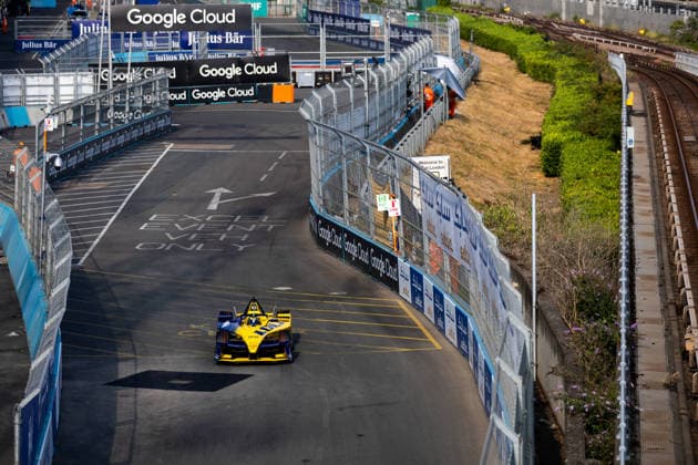 2026 FORMULA E LONDON ePRIX 22 MALONEY Zane (bar), Lola Yamaha ABT Formula E Team, Lola T002, action during the London ePrix, 16th and 17th round of the 2025-26 ABB FIA Formula E World Championship, WM, Weltmeisterschaft on the ExCel London Circuit from August 14 to 16, 2026 in London, United Kingdom - LondonUnited Kingdom  Copyright: xDamienxDoumerguex
