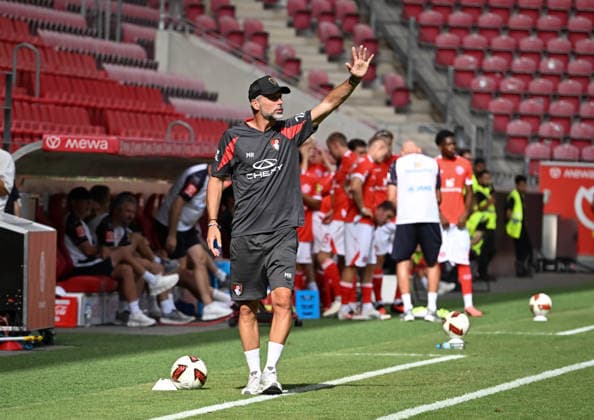 15.08.2026, xsltx, Fussball Testspiel, FSV Mainz 05 - AFC Bournemouth v.l. Marco Rose (Cheftrainer AFC Bournemouth) (DFL DFB REGULATIONS PROHIBIT ANY USE OF PHOTOGRAPHS as IMAGE SEQUENCES and or QUASI-VIDEO) *** August 15, 2026, xsltx, soccer friendly match, FSV Mainz 05 vs. AFC Bournemouth, Marco Rose, head coach of AFC Bournemouth. DFL and DFB regulations prohibit any use of photographs as image sequences and or quasi-video.