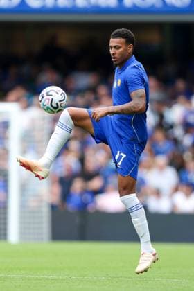 Morgan Rogers of Chelsea controls the ball Chelsea v Real Sociedad, Pre Season Friendly, Football, Stamford Bridge, London, UK, 15 08 2026, England - 15 Aug 2026London Stamford Bridge England United Kingdom  Copyright: xHanc WiredxPhotos Shutterstockx 17084257bc