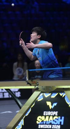 (260815) -- MALMO, Aug. 15, 2026 -- Harimoto Tomokazu of Japan serves to Alexis Lebrun of France during the men s singles quarterfinal match at the WTT Europe Smash Sweden 2026 in Malmo, Sweden, Aug. 15, 2026. ) (SP)SWEDEN-MALMO Table tennis, Tischtennis WTT EUROPE SMASH 2026-MEN S SINGLES WengxXinyang 