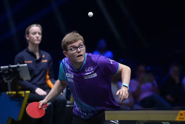 (260815) -- MALMO, Aug. 15, 2026 -- Alexis Lebrun of France serves to Harimoto Tomokazu of Japan during the men s singles quarterfinal match at the WTT Europe Smash Sweden 2026 in Malmo, Sweden, Aug. 15, 2026. ) (SP)SWEDEN-MALMO Table tennis, Tischtennis WTT EUROPE SMASH 2026-MEN S SINGLES WengxXinyang 