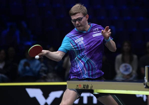 (260815) -- MALMO, Aug. 15, 2026 -- Alexis Lebrun of France hits a return to Harimoto Tomokazu of Japan during the men s singles quarterfinal match at the WTT Europe Smash Sweden 2026 in Malmo, Sweden, Aug. 15, 2026. ) (SP)SWEDEN-MALMO Table tennis, Tischtennis WTT EUROPE SMASH 2026-MEN S SINGLES WengxXinyang 