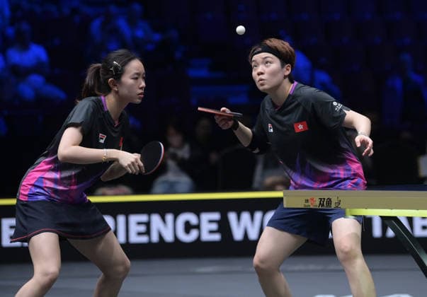 (260815) -- MALMO, Aug. 15, 2026 -- Doo Hoi Kem (R) Ng Wing Lam of China s Hong Kong compete against Harimoto Miwa Hayata Hina of Japan during the women s doubles final match at the WTT Europe Smash Sweden 2026 in Malmo, Sweden, Aug. 15, 2026. ) (SP)SWEDEN-MALMO Table tennis, Tischtennis WTT EUROPE SMASH 2026-WOMEN S DOUBLES WengxXinyang 