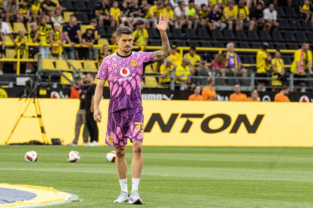 Regionalliga West: Borussia Dortmund II - 1.FC Köln II, 07.08.2026 Alexander Meyer (Borussia Dortmund, 33) bei der offiziellen Vorstellung der Kader für die Saison 2026 27. Regionalliga West: Borussia Dortmund II - 1.FC Köln II, Rote Erde, Dortmund; 07.08.2026 DFB regulations prohibit any use of photographs as image sequences and or quasi video. *** Regionalliga West: Borussia Dortmund II vs. 1. FC Köln II, August 7, 2026. Alexander Meyer of Borussia Dortmund, No. 33, at the official presentation of the rosters for the 2026–27 Regionalliga West season: Borussia Dortmund II vs. 1. FC Köln II, Rote Erde, Dortmund, August 7, 2026 DFB regulations prohibit any use of photographs as image sequences and or quasi-video Copyright: xBEAUTIFULxSPORTS Buriakovx