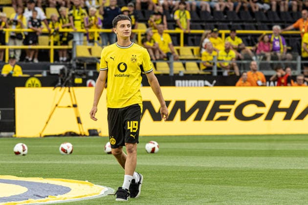 Regionalliga West: Borussia Dortmund II - 1.FC Köln II, 07.08.2026 Luca Reggiani (Borussia Dortmund, 49) bei der offiziellen Vorstellung der Kader für die Saison 2026 27. Regionalliga West: Borussia Dortmund II - 1.FC Köln II, Rote Erde, Dortmund; 07.08.2026 DFB regulations prohibit any use of photographs as image sequences and or quasi video. *** Regionalliga West: Borussia Dortmund II 1, 1. FC Köln II, August 7, 2026. Luca Reggiani of Borussia Dortmund, 49, at the official presentation of the rosters for the 2026–27 season. Regionalliga West: Borussia Dortmund II 1, 1. FC Köln II, Rote Erde, Dortmund, August 7, 2026 DFB regulations prohibit any use of photographs as image sequences and or quasi-video Copyright: xBEAUTIFULxSPORTS Buriakovx