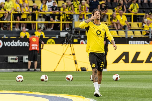 Regionalliga West: Borussia Dortmund II - 1.FC Köln II, 07.08.2026 Fabio Silva (Borussia Dortmund, 21) bei der offiziellen Vorstellung der Kader für die Saison 2026 27. Regionalliga West: Borussia Dortmund II - 1.FC Köln II, Rote Erde, Dortmund; 07.08.2026 DFB regulations prohibit any use of photographs as image sequences and or quasi video. *** Regionalliga West: Borussia Dortmund II vs. 1. FC Köln II, August 7, 2026. Fabio Silva of Borussia Dortmund, age 21, at the official presentation of the rosters for the 2026–27 season. Regionalliga West: Borussia Dortmund II vs. 1. FC Köln II, Rote Erde, Dortmund, August 7, 2026 DFB regulations prohibit any use of photographs as image sequences and or quasi-video Copyright: xBEAUTIFULxSPORTS Buriakovx