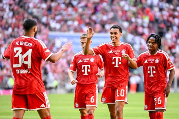 Jamal Musiala (FC Bayern Muenchen) celebrates after scoring his team s third goal with teammates during the Telekom Cup match between FC Bayern Muenchen and RB Leipzig at Allianz Arena on August 15, 2026 in Munich, Germany. (Photo by Harry Langer DeFodi Images) - *** Jamal Musiala of FC Bayern Munich celebrates with his teammates after scoring his team s third goal during the Telekom Cup match between FC Bayern Munich and RB Leipzig at the Allianz Arena on August 15, 2026, in Munich, Germany. Photo by Harry Langer, DeFodi Images