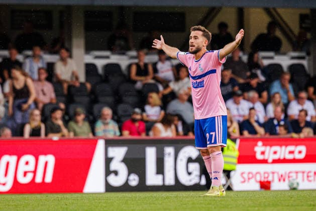 Can Coskun (MSV Duisburg, 27) aergert sich und gestikuliert GER, SC Verl vs. MSV Duisburg, Fussball, 3. Liga, 2. Spieltag, Spielzeit 2026 2027, 15.08.2026 DFL Regulations prohibit any use of photographers as image sequences and or quasi-video. GER, SC Verl vs. MSV Duisburg, Fussball, 3. Liga, 2. Spieltag, Spielzeit 2026 2027, 15.08.2026 Verl *** Can Coskun of MSV Duisburg, 27, is frustrated and gesturing. GER, SC Verl vs. MSV Duisburg, Soccer, 3rd Division, Matchday 2, 2026–2027 Season, August 15, 2026 DFL regulations prohibit the use of photographs as image sequences and or quasi-video GER, SC Verl vs. MSV Duisburg, Soccer, 3rd League, Matchday 2, 2026–2027 season, August 15, 2026, Verl Copyright: xEibner-Pressefoto JanxRollingerx EP_JSK