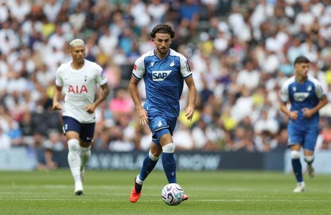 Pre Season Friendly - Tottenham Hotspur v TSG 1899 Hoffenheim LONDON, ENGLAND, AUGUST 15: Leon Avdullahu of TSG 1899 Hoffenheim during the Pre Season Friendly match between Tottenham Hotspur v TSG 1899 Hoffenheim at Tottenham Hotspur Stadium, London on 15 August. (Photo by Daniel Weir) London Tottenham Hotspur Stadium United Kingdom Copyright: xDanielxWeir SportsxPressxPhotox Sportspressphoto_SPR207080