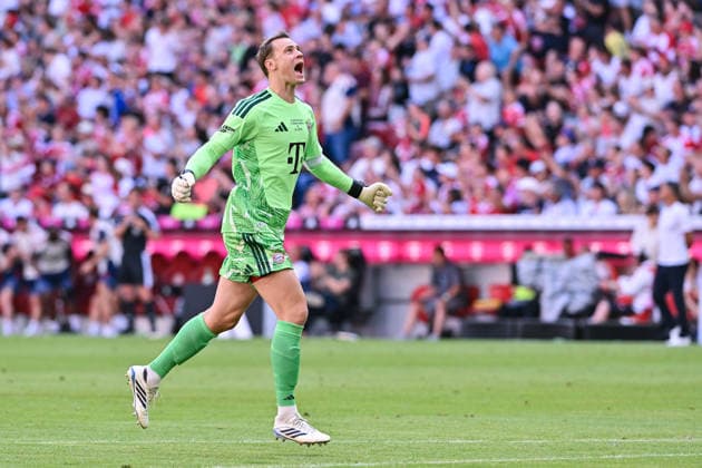 Telekom Cup 2026; FC Bayern München - RB Leipzig; 15.08.2026 MUNICH, GERMANY - 15. AUGUST: im Bild Manuel NEUER (FC Bayern Munich 1) - der sich über den Treffer zum 3-1 durch Jamal MUSIALA (FC Bayern Munich 10) freut Tor Torschuetze Freude Happy während dem Match des Telekom Cups 2026 zwischen dem FC Bayern München und RB Leipzig in der Allianz Arena *** Telekom Cup 2026 FC Bayern Munich RB Leipzig August 15, 2026 MUNICH, GERMANY August 15. Pictured: Manuel NEUER of FC Bayern Munich 1 celebrating Jamal MUSIALA’s goal (FC Bayern Munich 10) that made the score 3–1. Goal, goal scorer, joy, happy during the 2026 Telekom Cup match between FC Bayern Munich and RB Leipzig at the Allianz Arena Copyright: xBEAUTIFULxSPORTS Goldbergx
