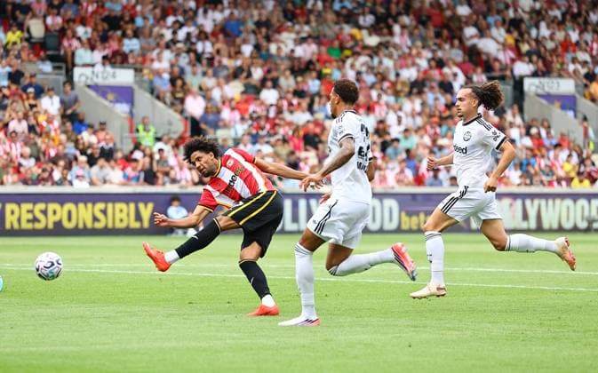 Kevin Schade of Brentford scores their seventh fourth goal Brentford v Eintracht Frankfurt, Pre Season Friendly, Football, Gtech Community Stadium, London, UK - 15 Aug 2026London Gtech Community Stadium United Kingdom EDITORIAL USE ONLY No use with unauthorised audio, video, data, fixture lists, club league logos or live services. Online in-match use limited to 120 images, no video emulation. No use in betting, games or single club league player publications.  Copyright: xMichaelxZemanek Shutterstockx 17070130ah
