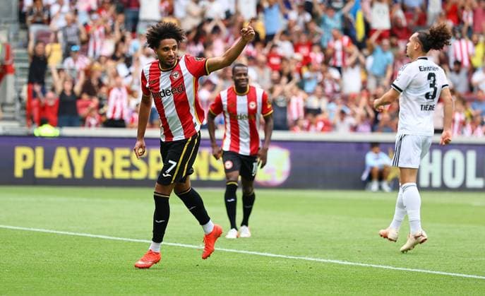 Kevin Schade of Brentford celebrates scoring their sides seventh goal Brentford v Eintracht Frankfurt, Pre Season Friendly, Football, Gtech Community Stadium, London, UK - 15 Aug 2026London Gtech Community Stadium United Kingdom EDITORIAL USE ONLY No use with unauthorised audio, video, data, fixture lists, club league logos or live services. Online in-match use limited to 120 images, no video emulation. No use in betting, games or single club league player publications.  Copyright: xMichaelxZemanek Shutterstockx 17070130ak