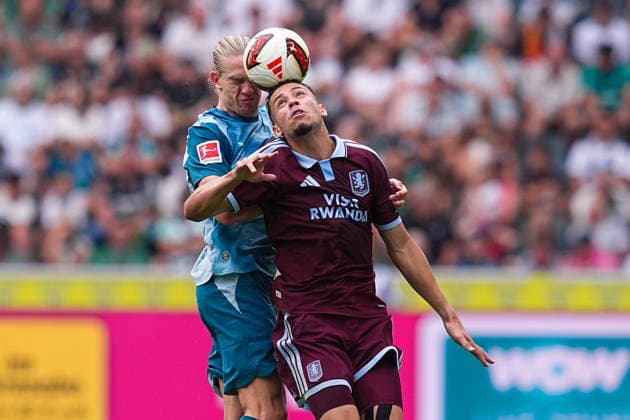 15.08.2026, xydrx, Herren, Fußball, Saisoneroeffnung, Borussia Mönchengladbach - Aston Villa, Saison 2026 2027, ista-Borussia-Park: David Herold (Borussia Moenchengladbach, 20) im Zweikampf gegen Alysson Edward (Aston Villa, 47) DFB regulations prohibit any use of photographs as image sequences and or quasi-video. *** August 15, 2026, xydrx, Men s, Soccer, Season Opener, Borussia Mönchengladbach vs. Aston Villa, 2026–2027 Season, ista, Borussia Park, David Herold, Borussia Mönchengladbach, No. 20 in a tackle against Alysson Edward of Aston Villa, No. 47. DFB regulations prohibit any use of photographs as image sequences and or quasi-video. Copyright: HMBxMedia YannisxDreimann