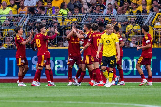 Testspiel, Bundesliga Serie A, Borussia Dortmund vs. AS Rom, 15.08.2026 im Signal Iduna Park Tor zum 0:2 durch Bryan Cristante Daniel Svensson *** Friendly Match, Bundesliga Serie A, Borussia Dortmund vs. AS Roma, August 15, 2026, at Signal Iduna Park; Bryan Cristante scores the goal to make it 0–2; Daniel Svensson Copyright: xBahhoxKarax