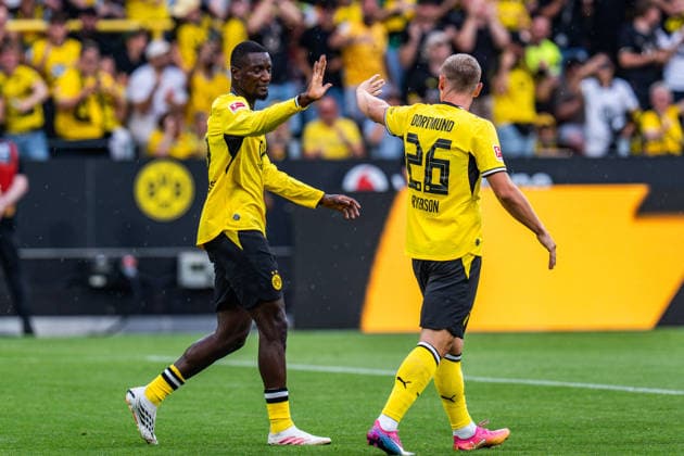 Testspiel, Bundesliga Serie A, Borussia Dortmund vs. AS Rom, 15.08.2026 im Signal Iduna Park Tor zum 1:2 durch Julian Ryerson Serhou Guirassy *** Friendly Match, Bundesliga Serie A, Borussia Dortmund vs. AS Roma, August 15, 2026, at Signal Iduna Park; Goal to make it 1–2 by Julian Ryerson and Serhou Guirassy Copyright: xBahhoxKarax