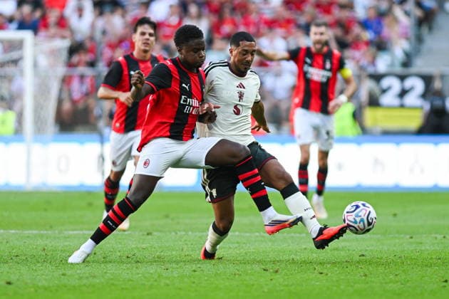 15.08.2026 Wroclaw, Poland. Manchester United, ManU take on AC Milan during the pre-season friendly match at Tarczynski Arena Wroclaw. --- Mecz towarzyski. Manchester United - AC Milan na Tarczynski Arena Wroclaw. Persons Shown: Alphadjo Cisse Youri Tielemans Fot. Antoni Dec Arena Akcji NEWSPIX.PL --- newspix.pl 