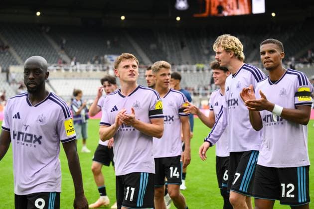 (l-r) Yoane Wisse, Harvey Barnes, Sean Steur, Nick Woltemade and Malick Thiaw of Newcastle United after full time Newcastle United v Bayer Leverkusen, Pre Season Friendly, Football, St James Park, Newcastle, UK - 15 Aug 2026Newcastle St James Park United Kingdom EDITORIAL USE ONLY No use with unauthorised audio, video, data, fixture lists, club league logos or live services. Online in-match use limited to 120 images, no video emulation. No use in betting, games or single club league player publications.  Copyright: xRichardxLee Shutterstockx 17070129aw