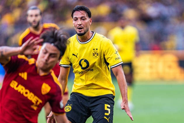 Testspiel, Bundesliga Serie A, Borussia Dortmund vs. AS Rom, 15.08.2026 im Signal Iduna Park Ramy Bensebaini *** Exhibition Match, Bundesliga Serie A, Borussia Dortmund vs. AS Roma, August 15, 2026, at Signal Iduna Park, Ramy Bensebaini Copyright: xBahhoxKarax