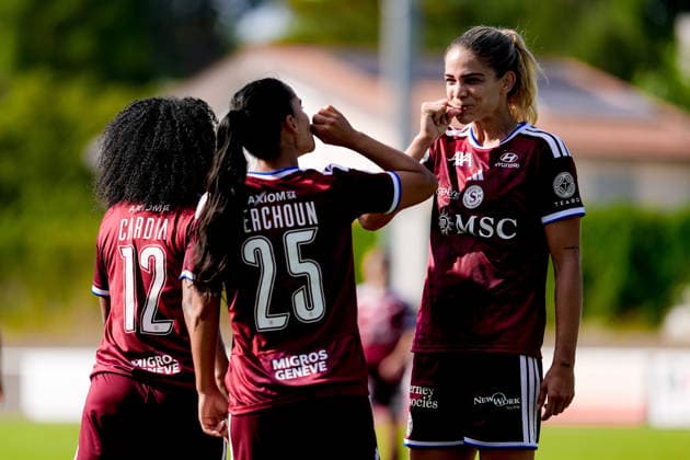 Switzerland: AXA Womens Super League 2026 27, Servette FC Chenois Feminin vs FC Aarau Frauen - Stade des Trois-Chene, Chene-Bourg: Stefanie Da Eira (StÃ fanie Da Eira) celebrating with team after scoring teams third goal Chene-Bourg Geneva, Switzerland, August 15th 2026 Geneva Switzerland *** Switzerland AXA Women s Super League 2026-27, Servette FC Chenois Feminin vs. FC Aarau Women, Stade des Trois Chênes, Chêne-Bourg. Stefanie Da Eira celebrating with her team after scoring the team s third goal, Chêne-Bourg, Geneva, Switzerland, August 15, 2026, Geneva, Switzerland Copyright: xPriscilaxBütlerx