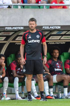 Manchester United, ManU v AC Milan Friendly Mach Michael Carrick during a friendly match between Manchester United and AC Milan in Wroclaw,Poland on August 15, 2026 Wroclaw Poland  Copyright: xAndrzejxIwanczukx originalFilename:iwanczuk-manchest260815_npPug.jpg