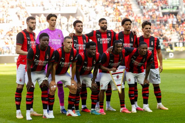 Manchester United, ManU v AC Milan Friendly Mach Team of AC Milan during a friendly match between Manchester United and AC Milan in Wroclaw,Poland on August 15, 2026 Wroclaw Poland  Copyright: xAndrzejxIwanczukx originalFilename:iwanczuk-manchest260815_npSA2.jpg