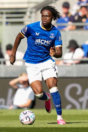 Everton v LOSC, Pre-Season Friendly Tyrique George of Everton makes a break during the Everton v LOSC Pre-Season Friendly match at the Hill Dickinson Stadium, Liverpool, England on 15 August 2026 Credit: Steve Flynn Every Second Media Editorial use only. All images are copyright Every Second Media Limited. No images may be reproduced without prior permission. Copyright: xIMAGO EveryxSecondxMediax ESM-2091-0061 StevexFlynnx xEveryxSecondxMediax