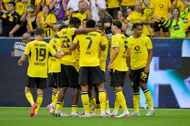 Serhou Guirassy (Borussia Dortmund) celebrates after scoring his team s second goal during the pre-season friendly match between Borussia Dortmund and AS Roma at Signal Iduna Park on August 15, 2026 in Dortmund, Germany. (Photo by Max Maiwald DeFodi Images) - *** Serhou Guirassy of Borussia Dortmund celebrates after scoring his team s second goal during the preseason friendly match between Borussia Dortmund and AS Roma at Signal Iduna Park on August 15, 2026, in Dortmund, Germany. Photo by Max Maiwald, DeFodi Images