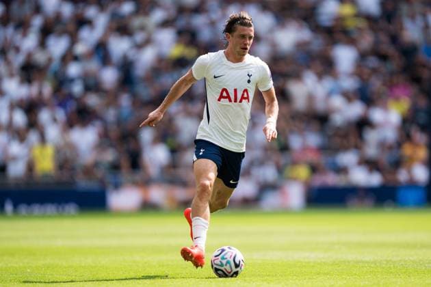 Conor Gallagher of Tottenham Hotspur in action Tottenham Hotspur vs Hoffenheim, Club Friendlies, Tottenham Hotspur Stadium, London, UK - 15 Aug 2026London Tottenham Hotspur Stadium United Kingdom  Copyright: xWiredxPhotos Shutterstockx 17084203cu