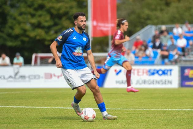Fußball I Herren I Saison 2026-2027 I Regionalliga Nord I 4. Spieltag I SC Weiche Flensburg 08 - SSV Jeddeloh II I 15.08.2026 Kamer Krasniqi (10, SSV Jeddeloh II) *** Soccer I Men s Team I 2026–2027 Season I Regionalliga Nord I Matchday 4 I SC Weiche Flensburg 08 vs. SSV Jeddeloh II I August 15, 2026 Kamer Krasniqi 10, SSV Jeddeloh II Copyright: xLobeca JanxKirschnerx