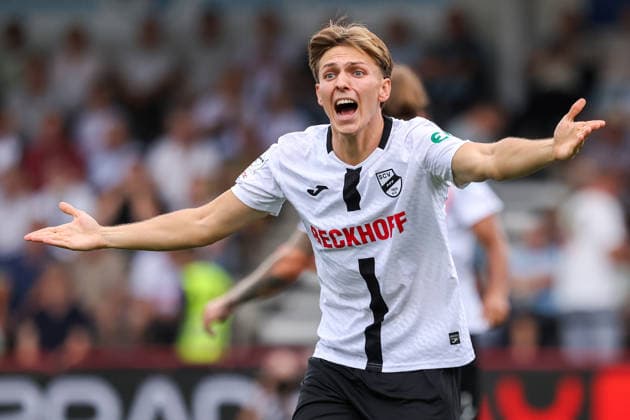 2026.08.15, xkwix, Fußball, 3. Liga, SC Verl - MSV Duisburg, Sportclub Arena, 2.Spieltag, Saison 2026 2027: Fabian Wessig (SC Verl 18) gestikuliert und schreit enttaeuscht DFB regulations prohibit any use of photographs as image sequences and or quasi-video. Photo: xKamilxWilkowskixPressefotoKochx Nordrhein-Westfalen Deutschland *** August 15, 2026, xkwix, Soccer, 3rd Division, SC Verl vs. MSV Duisburg, Sportclub Arena, Matchday 2, 2026–2027 Season: Fabian Wessig of SC Verl (No. 18) gesticulates and shouts in disappointment. DFB regulations prohibit any use of photographs as image sequences and or quasi-video. Photo: xKamilxWilkowskixPressefotoKochx, North Rhine-Westphalia, Germany