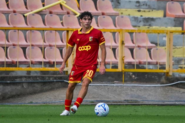 SOCCER - Coppa Italia - US Catanzaro vs. FC Sudtirol Photo by IPA ABACAPRESS.COM87508650 - CATANZARO, ITALY - AUGUST 15: Simone Pafundi during the Coppa Italia Frecciarossa Round of 64 match between US Catanzaro and FC Sudtirol at Nicola Ceravolo Stadium on August 15, 2026, in Catanzaro, Italy. Catanzaro Italy  Copyright: xIPAxSport ABACAx