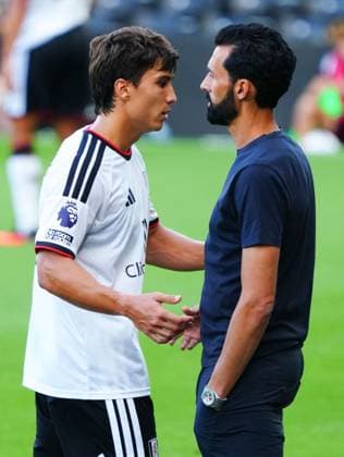 Fulham Manager Alvaro Arbeloa with new signing Gonzalo Garcia Fulham v Stuttgart, Pre Season Friendly, Football, Craven Cottage, London, UK - 15 Aug 2026London Craven Cottage United Kingdom EDITORIAL USE ONLY No use with unauthorised audio, video, data, fixture lists, club league logos or live services. Online in-match use limited to 120 images, no video emulation. No use in betting, games or single club league player publications.  Copyright: xJavierxGarcia Shutterstockx 17070137az