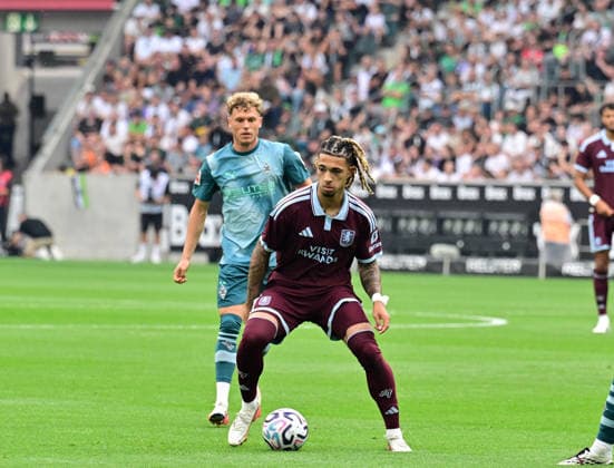 15.08.2026; Moenchengladbach; Fussball, Herren, Saison 2026 2027, Testspiel Borussia Moenchengladbach vs. Aston Villa Luka Lynch (Aston Villa) DFL regulations prohibit any use of photographs as image sequences and or quasi-video. ista-Borussia-Park Nordrhein-Westfalen Deutschland *** August 15, 2026, Mönchengladbach, Soccer, Men s, 2026–2027 Season, Friendly Match: Borussia Mönchengladbach vs. Aston Villa, Luka Lynch, Aston Villa. DFL regulations prohibit any use of photographs as image sequences and or quasi-video content at Borussia Park, North Rhine-Westphalia, Germany