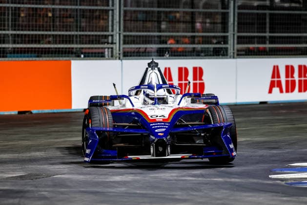 Pascal Wehrlein (Porsche Formula E Team, 94) während waehrend des Rennens, ABB FIA Formula E World Championship, WM, Weltmeisterschaft London e-Prix 2026, Vereinigtes Koenigreich, Saison 12 2025 26, Runde 16, 15.07.2026, ABB FIA Formula E World Championship, London e-Prix 2026, Vereinigtes Koenigreich, Saison 12 2025 26, Runde 16, 15.07.2026 London *** Pascal Wehrlein, Porsche Formula E Team, No. 94 during the race, ABB FIA Formula E World Championship, 2026 London e-Prix, United Kingdom, Season 12 (2025–26), Round 16, July 15, 2026, ABB FIA Formula E World Championship, London e-Prix 2026, United Kingdom, Season 12 (2025–26), Round 16, July 15, 2026, London Copyright: xEibner-Pressefoto LauraxRoemerx EP_LRR